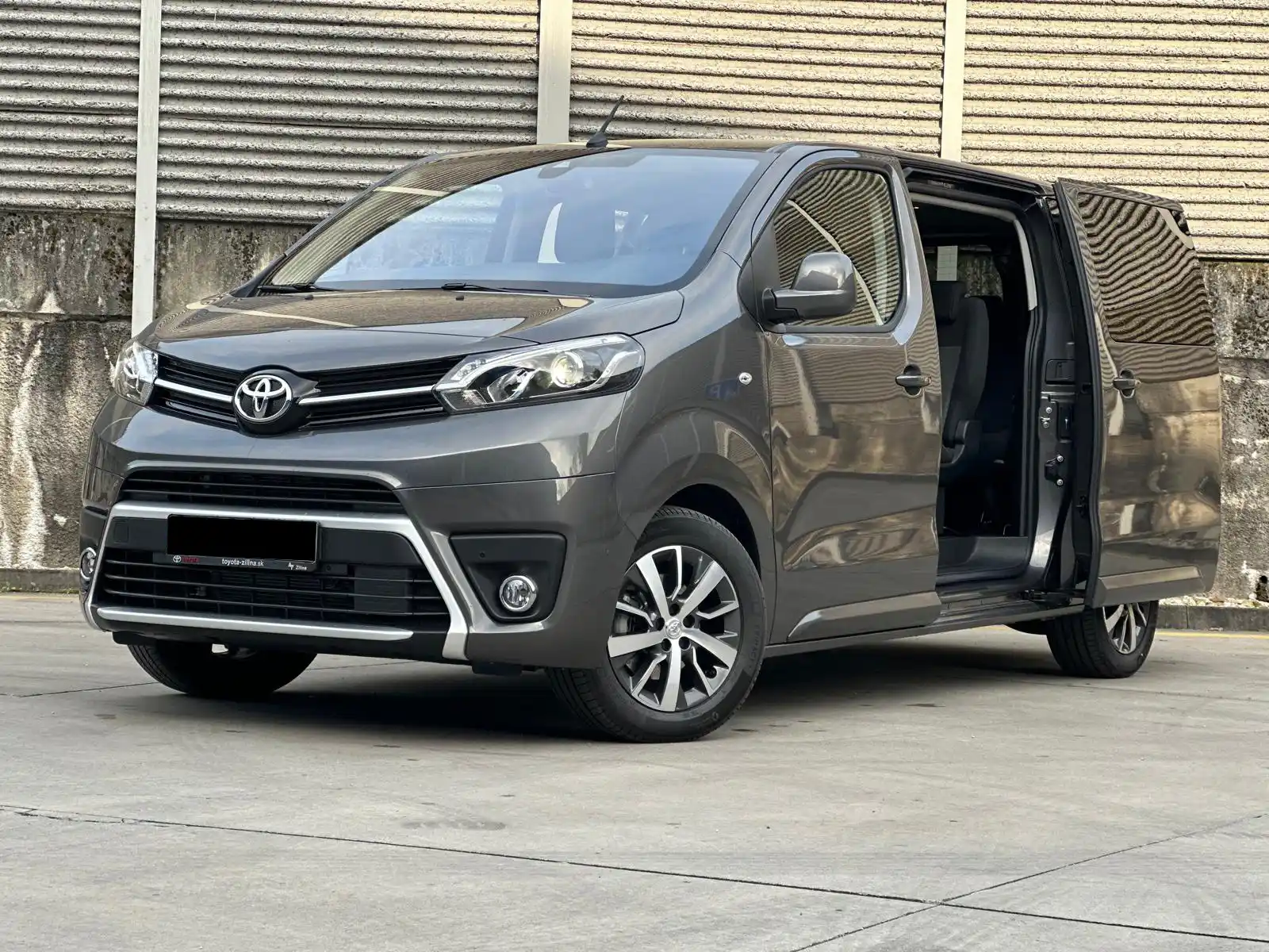 TOYOTA PROACE VERSO 2.0 D 140, JKM Rent Car, Autopožičovňa žilina